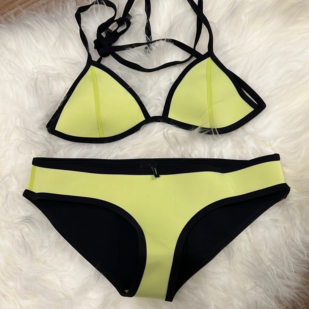 NWOT Triangl neon bikini